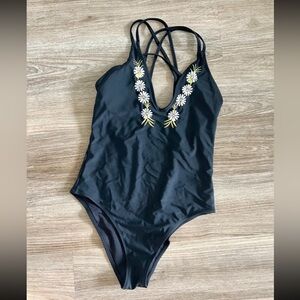 Cupshe Elegant Black Swimwear with floral detail